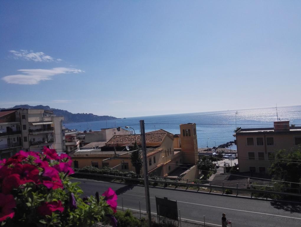 Naxos Giardini-Naxos